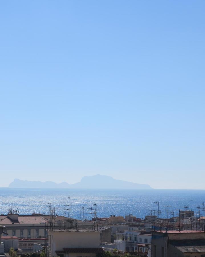 Appartamento Bonbonniere in Chiaia district Napoli Esterno foto